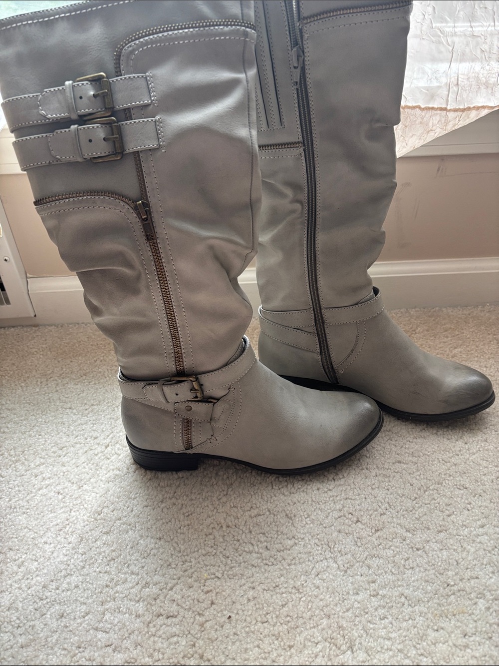 Women’s Whit Mountain light Gray Knee-High Buckle Riding Boots